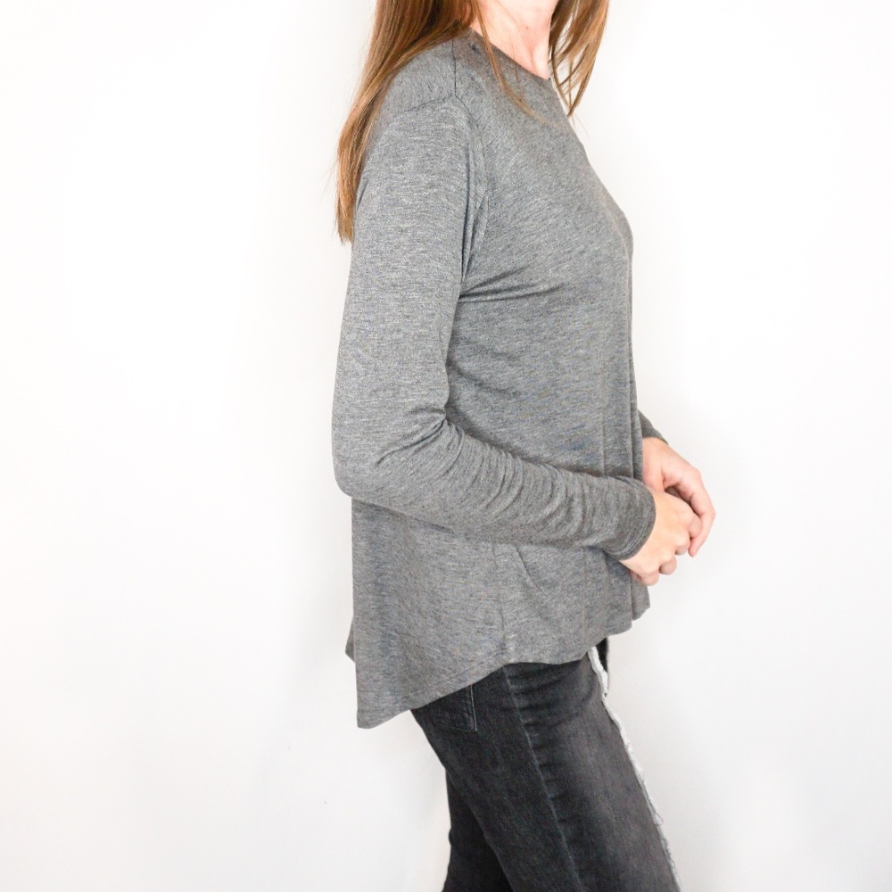 SOULCYCLE Avenue Long Sleeve Grey T-Shirt Skull - Picture 3 of 7